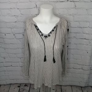 Lucky Brand Black Cream Floral Applique V-neck Boho Blouse Tassel Tie Sz XSmall